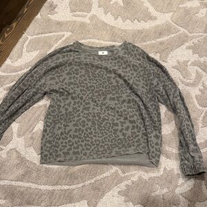 Sundry Gray Leopard Print Sweatshirt
